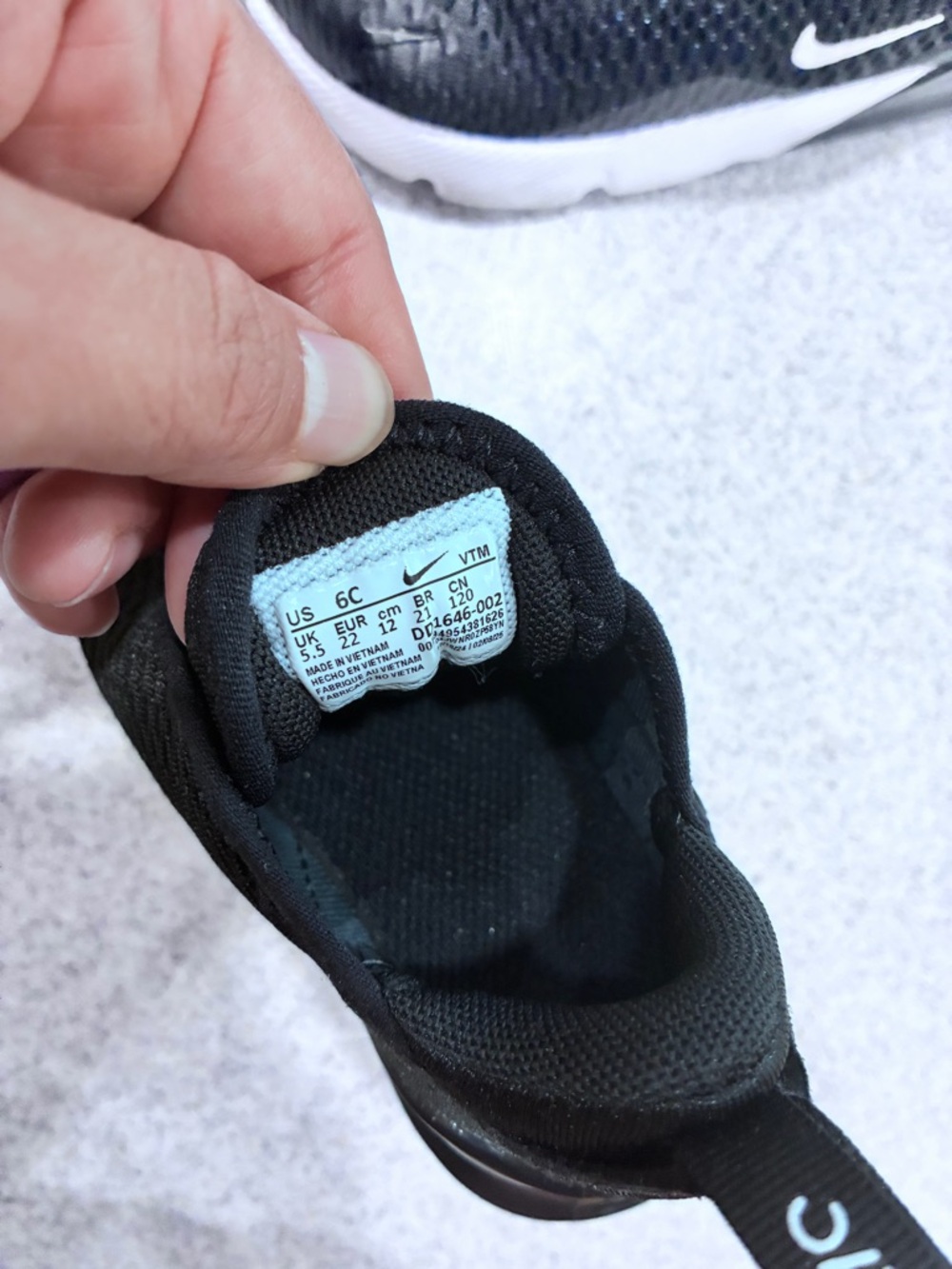 Nike Air Max 270 Baby Toddler Shoe Black Sz 6 C Sneakers DD1646 - Picture 2 of 10